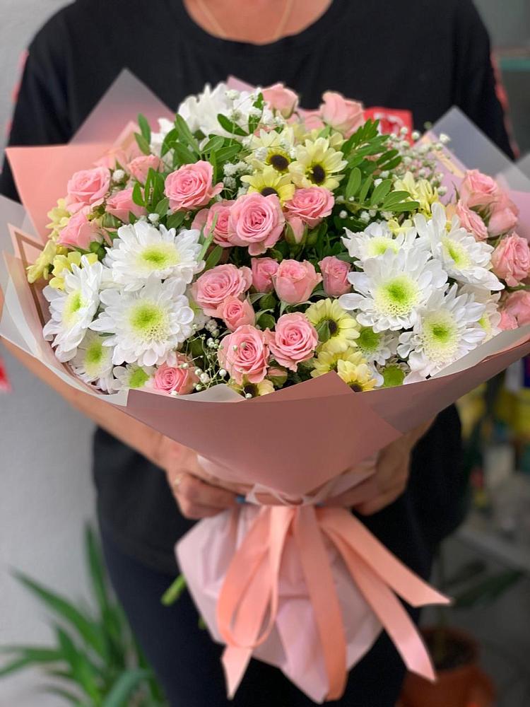 Букет цветов из: Розы и Хризантемы в Ермолаево