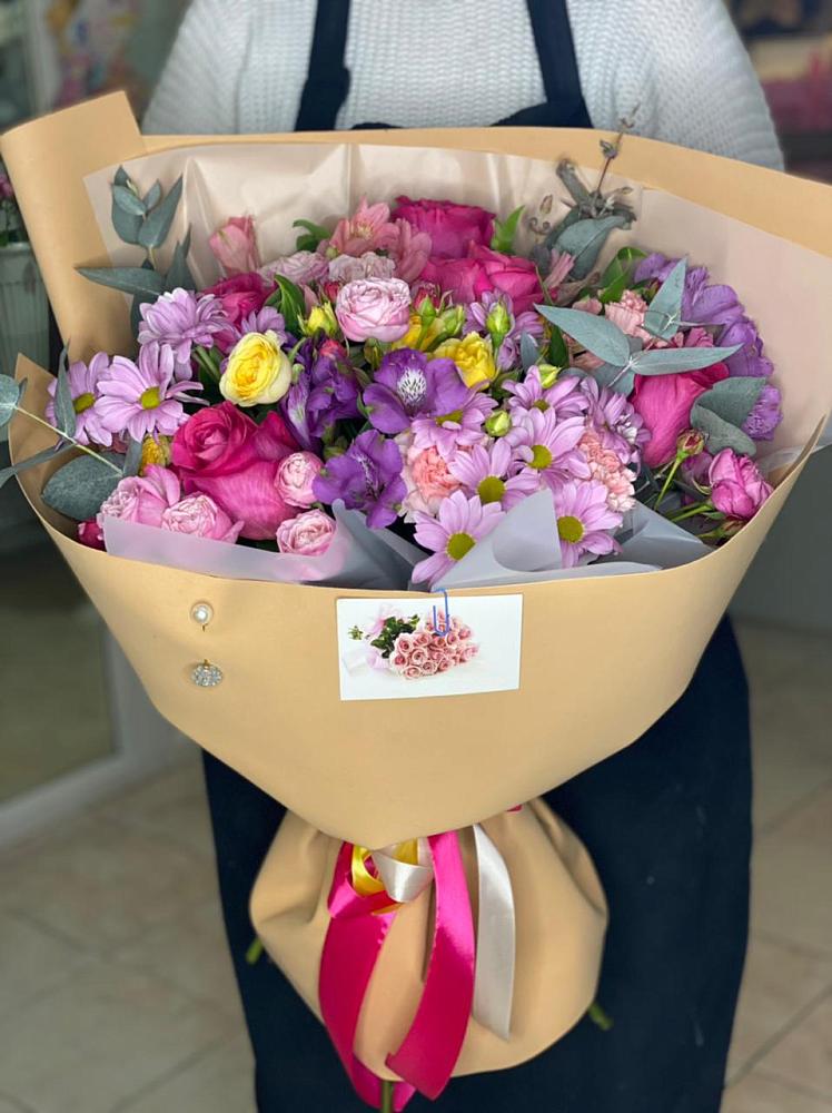 Букет цветов из: Хризантемы, Гвоздики и Альстромерии в Ермолаево