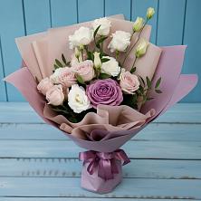 Букет цветов из:  Розы и Лизиантусы в Ермолаево