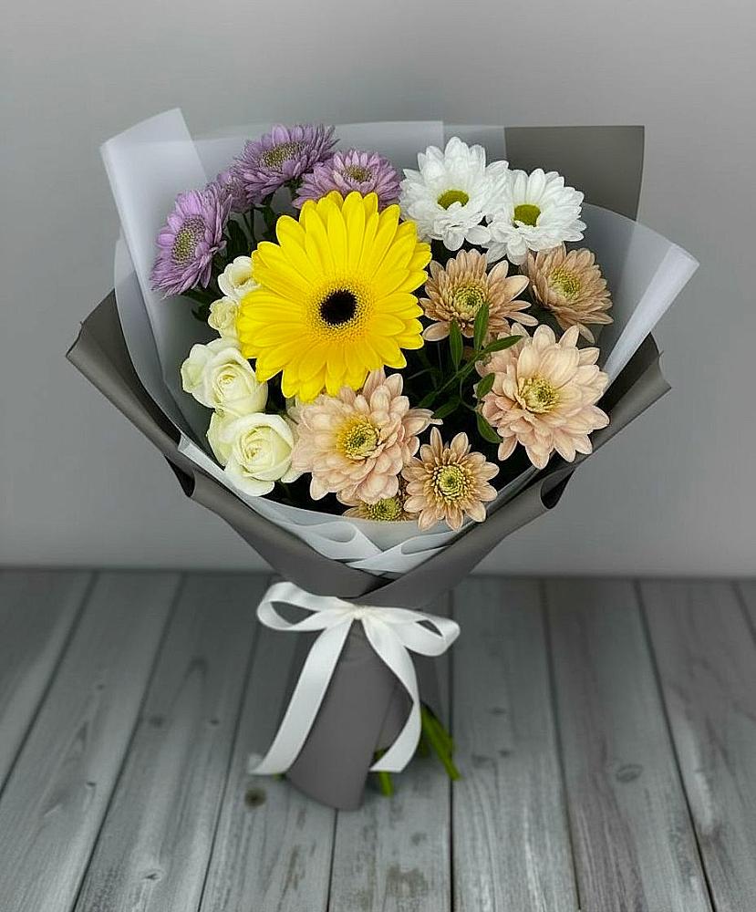Букет цветов из: Розы, Герберы и Хризантемы в Ермолаево