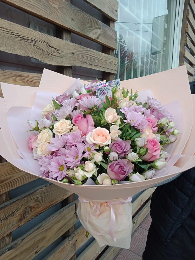 Букет цветов из: Розы и Хризантемы в Ермолаево