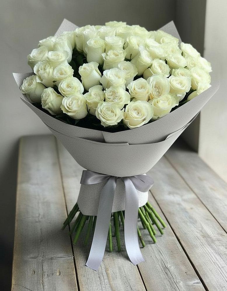 Букет 35 Белых роз в Ермолаево