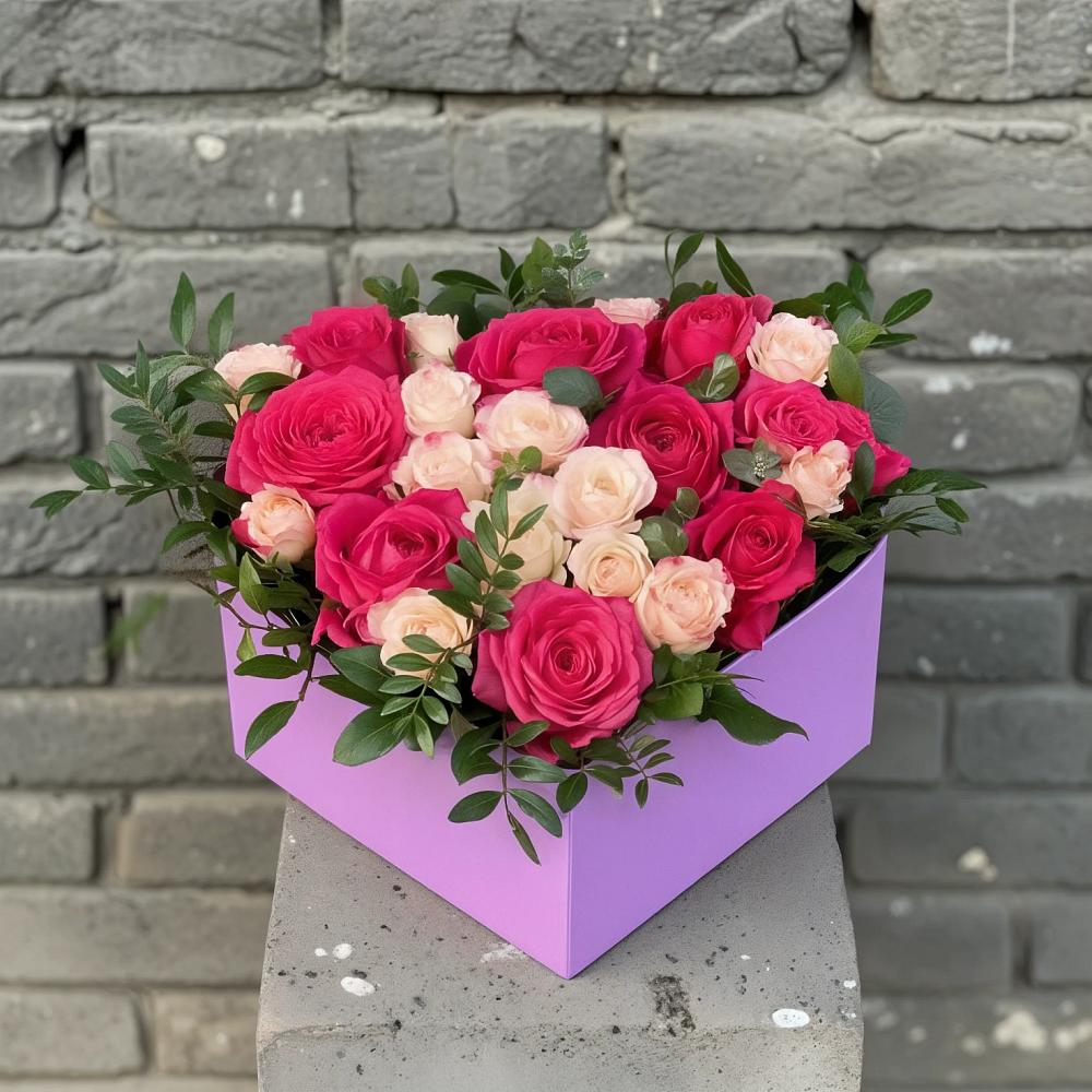 Цветочная композиция из Розы в коробке в Ермолаево