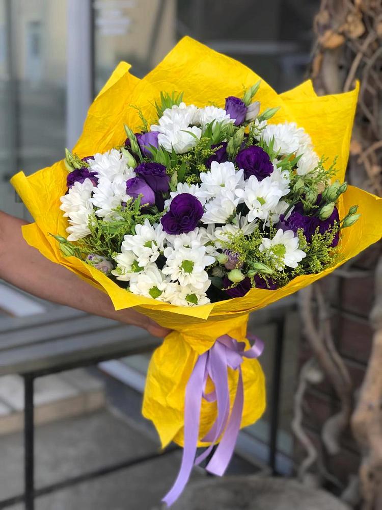 Букет цветов из: Ирисы, Хризантемы и Ромашки в Ермолаево