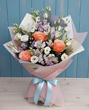 Букет цветов из:  Лизиантусы, Розы, Альстромерии и Гипсофила в Ермолаево