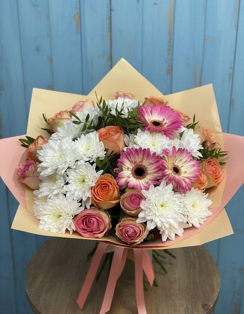 Букет цветов из: Розы, Герберы и Хризантемы в Ермолаево