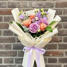 Букет цветов из:  Лизиантусы и Розы в Ермолаево