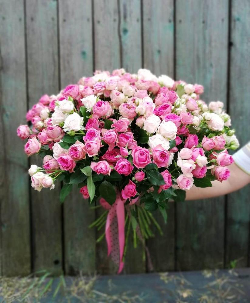 Букет Розовые кустовые розы Натали и Лав Лидия в Ермолаево