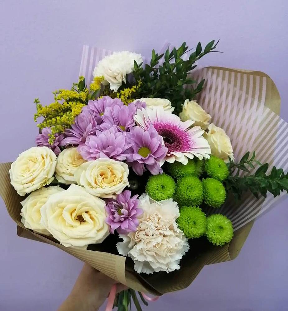 Букет цветов из: Хризантемы, Розы, Гвоздики и Герберы в Ермолаево