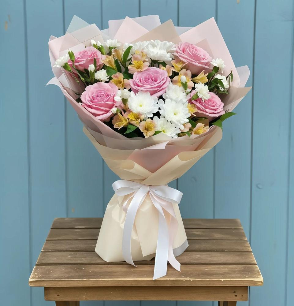 Букет цветов из: Гвоздики, Орхидеи и Розы в Ермолаево