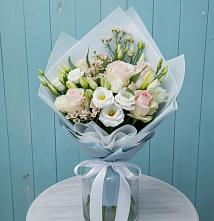 Букет цветов из:  Розы и Лизиантусы в Ермолаево