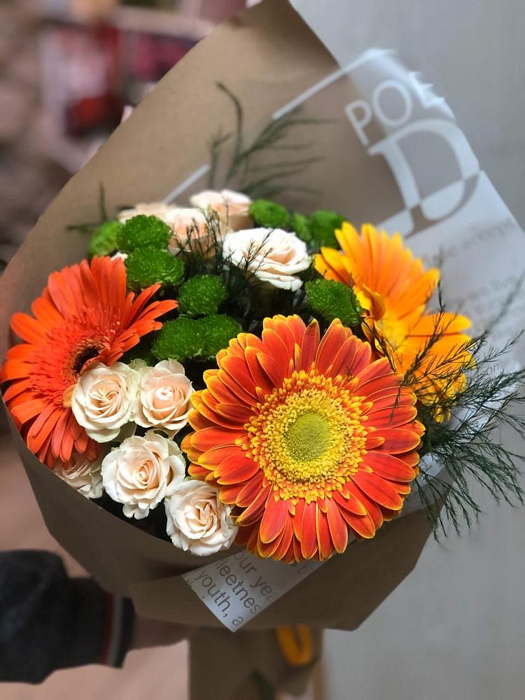 Букет цветов из: Герберы, Хризантемы и Розы в Ермолаево