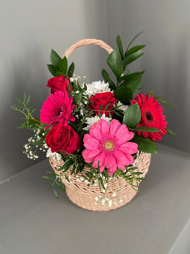 Цветочная композиция из Розы, Хризантемы и Герберы в корзине в Ермолаево
