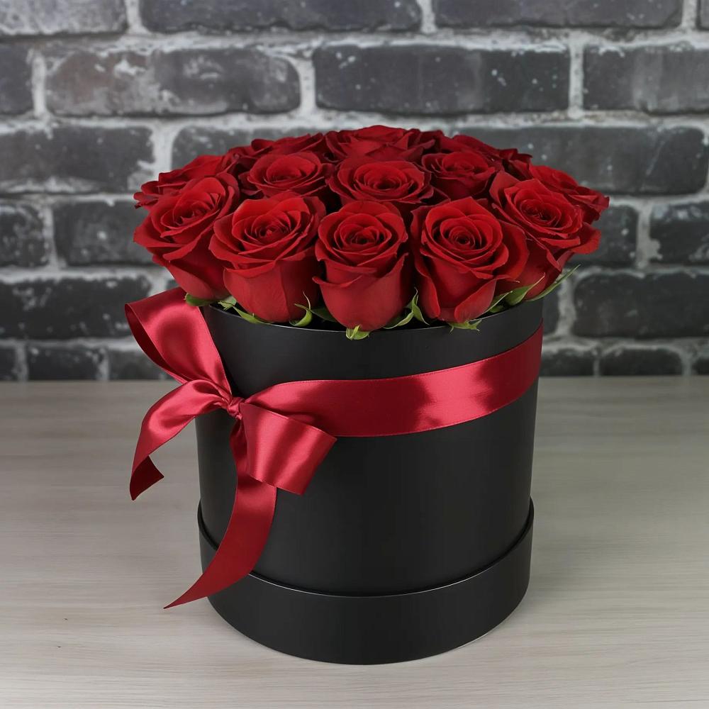 Цветочная композиция из Розы в шляпной коробке в Ермолаево