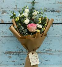 Букет цветов из:  Розы и Лизиантусы в Ермолаево