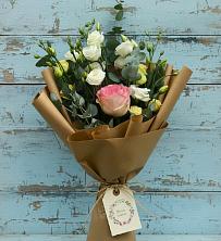Букет цветов из:  Розы и Лизиантусы в Ермолаево