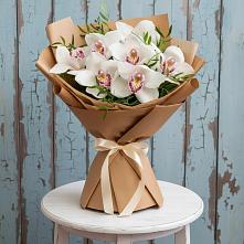 Букет цветов из:  Орхидеи и Розы в Ермолаево